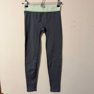 Gymshark seamless crop legging gray with green waist Size Small